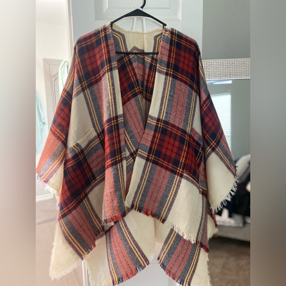Fall pancho - Picture 2 of 4